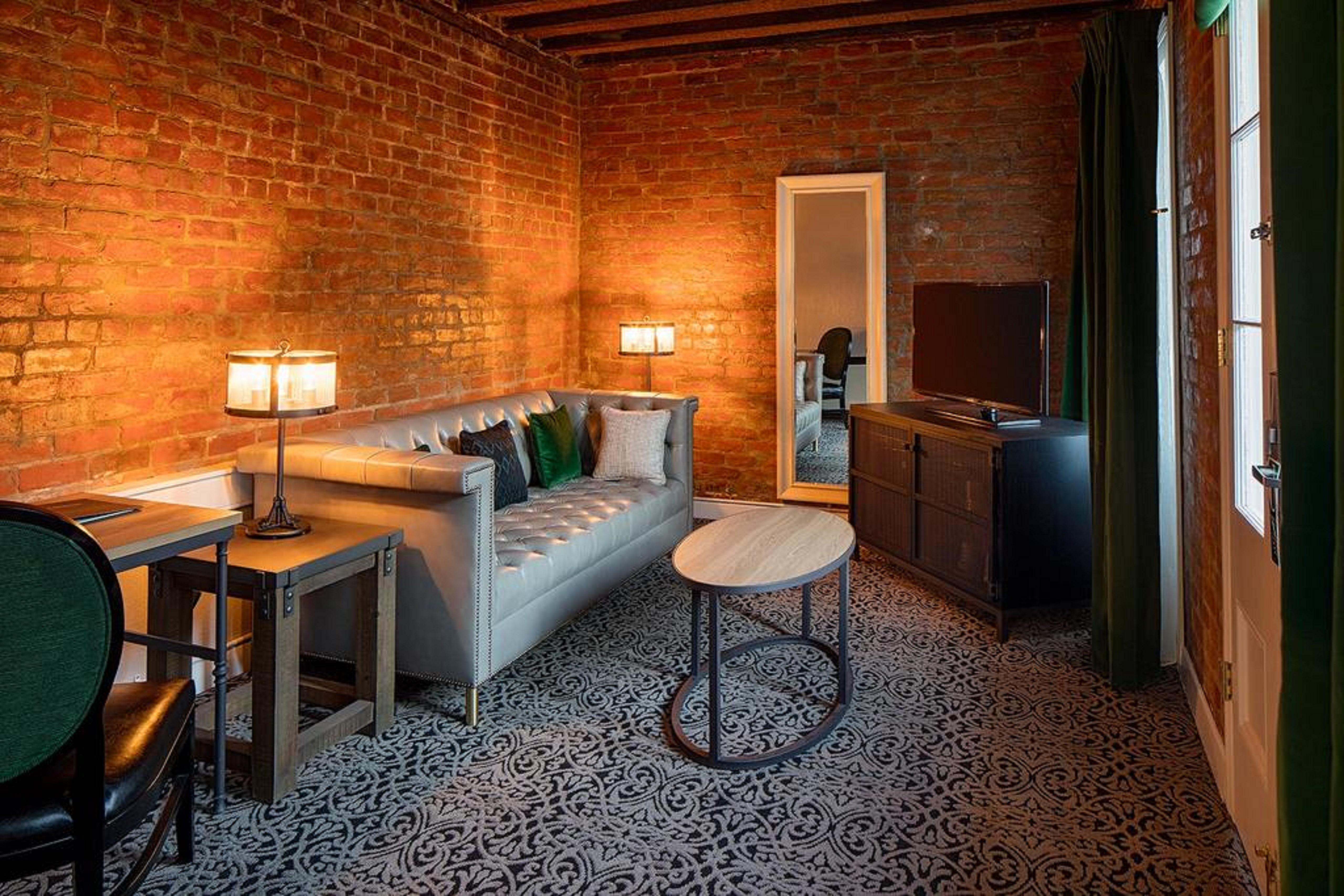 Holiday Inn Hotel French Quarter-Chateau Lemoyne By Ihg New Orleans Exterior foto